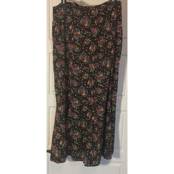 Christopher & Banks Black Floral Fit & Flare Midi Elastic Back Band Skirt 14 - Picture 3 of 8